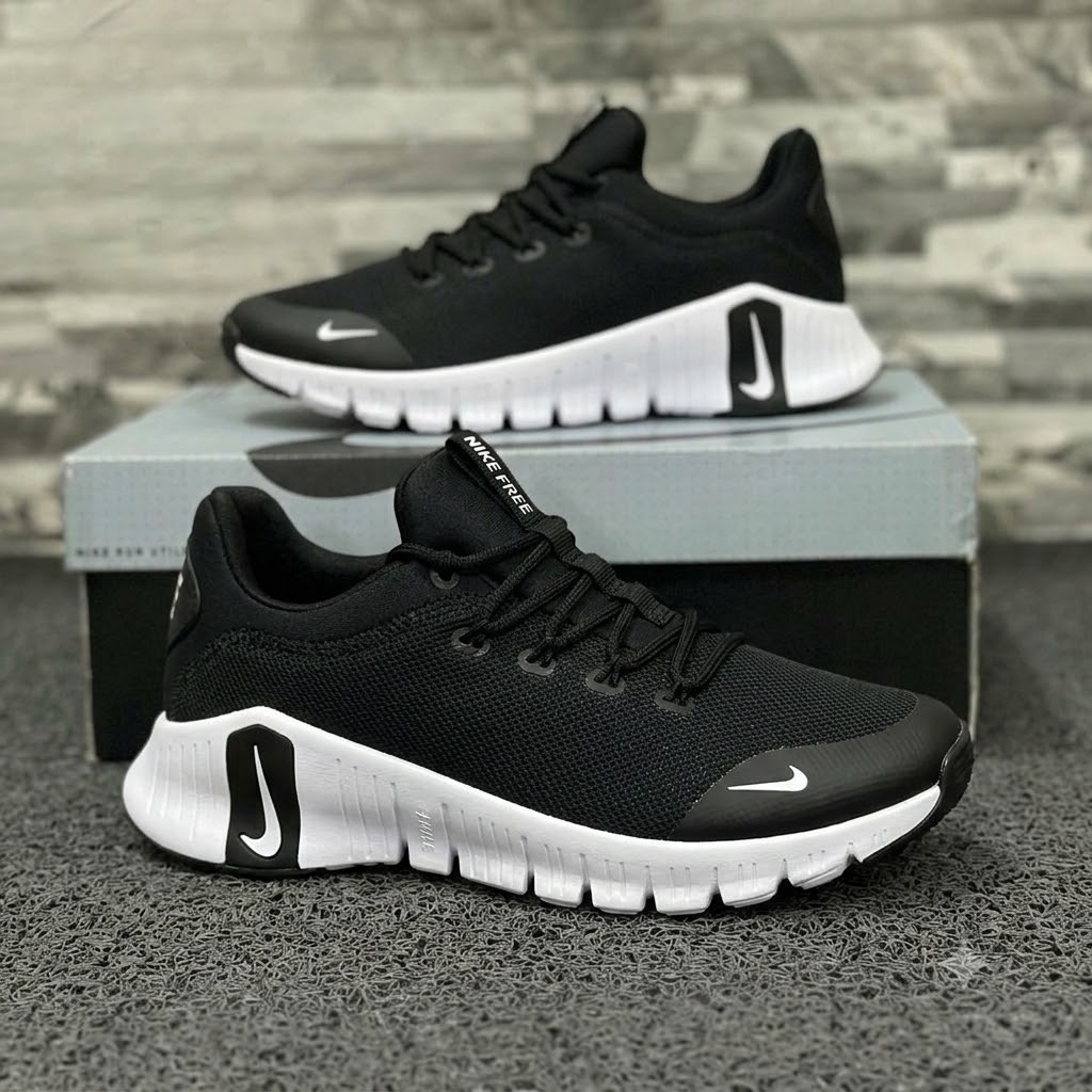 Nike Motiva Negro y Blanco